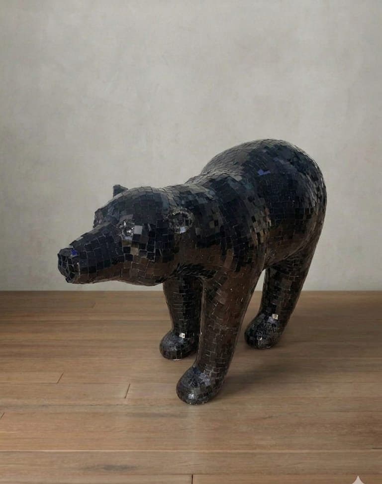 Large Polar Bear, style SH-17-26
