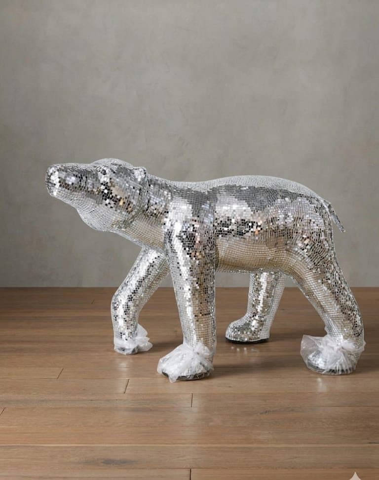 Large Polar Bear, style SH-19-26